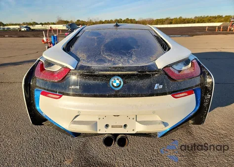 2015 BMW I8 z USA, uszkodzony, nr VIN WBY2Z2C54FV391570